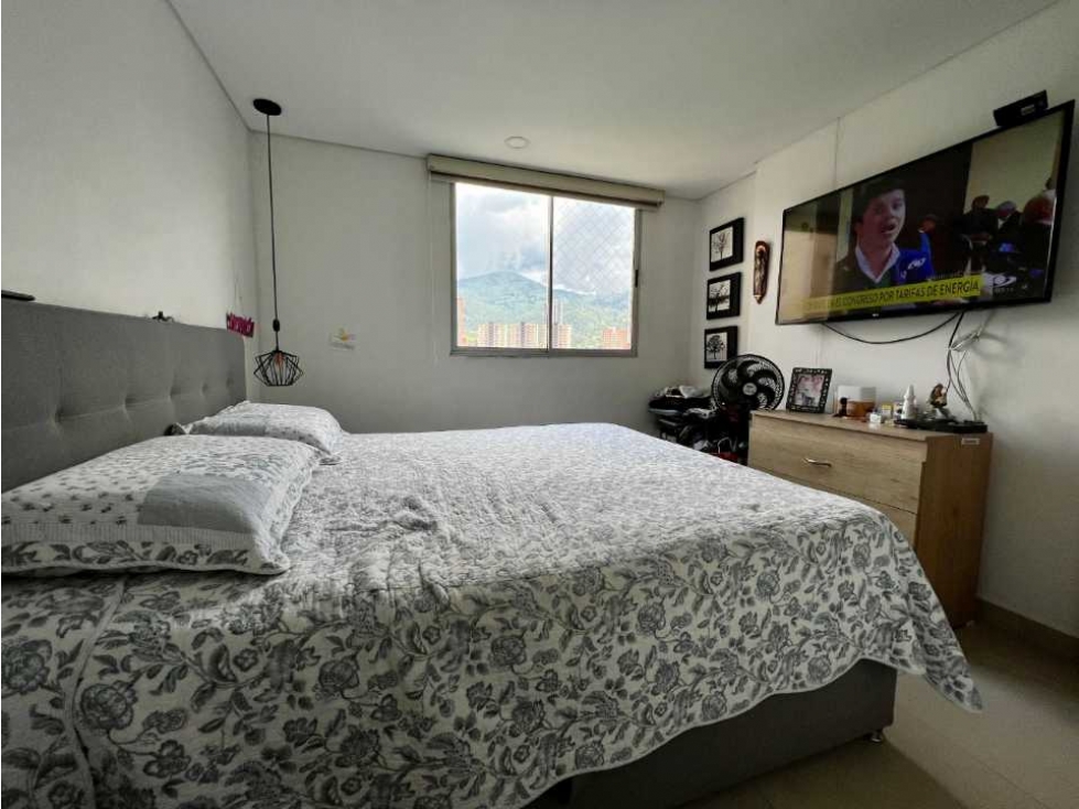 VENDO APARTAMENTO EN SABANETA AVES MARIA