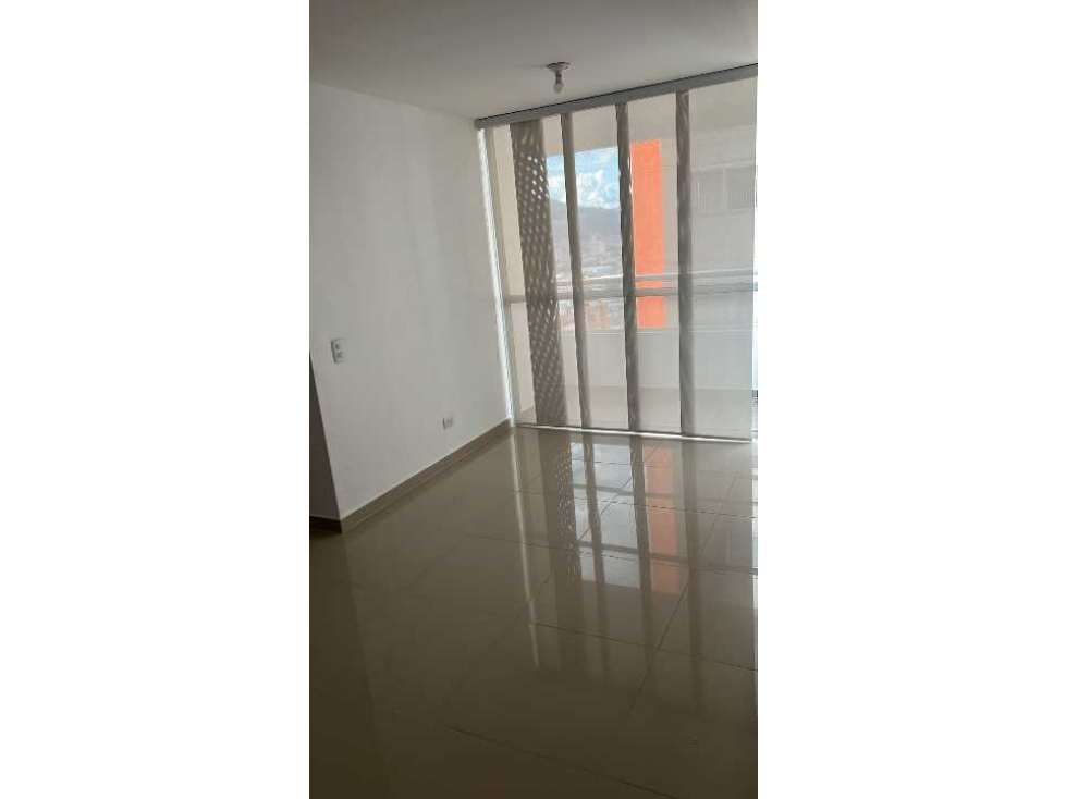 VENDO APARTAMENTO EN SABANETA CALLE LARGA