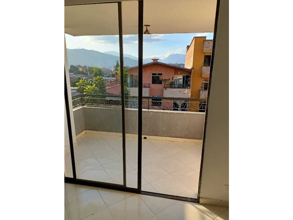 VENDO APARTAMENTO ENVIGADO BARRIO OBRERO