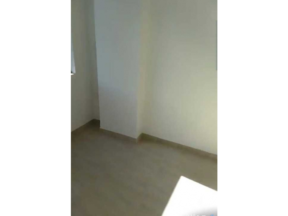 Vendo, apartamento La ceja P.3 COD.6140082