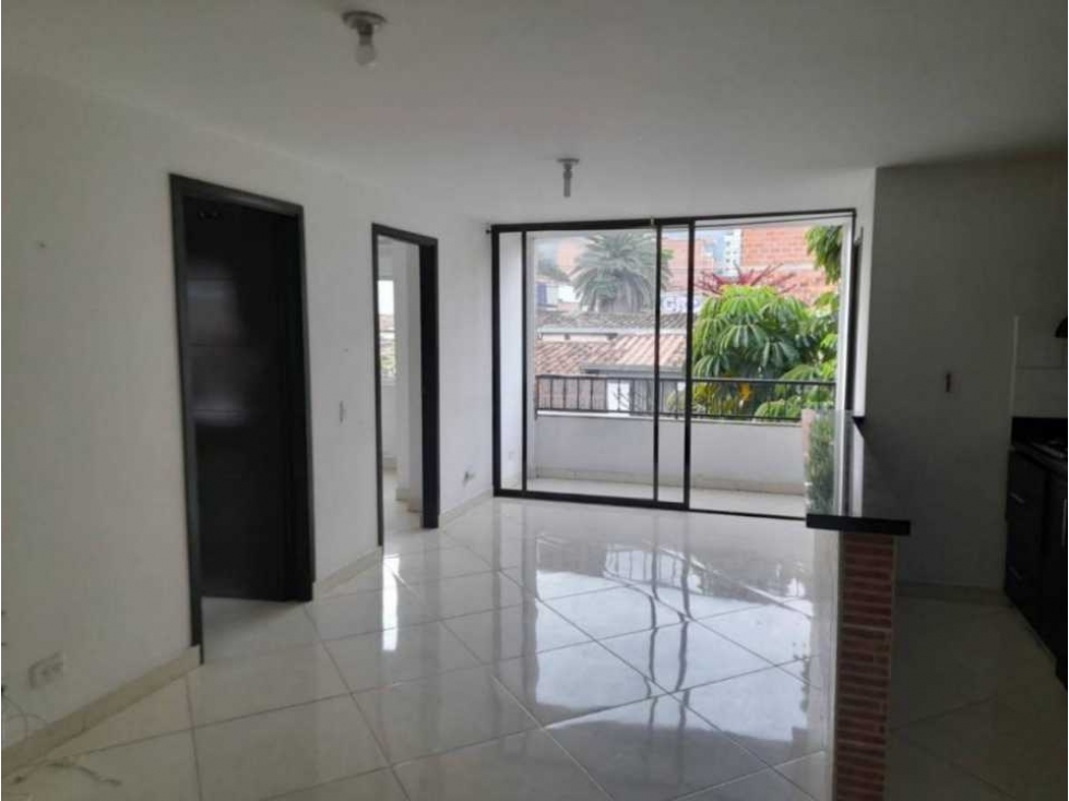 VENDO APARTAMENTO LAURELES CERCA AL EXITO VIVA