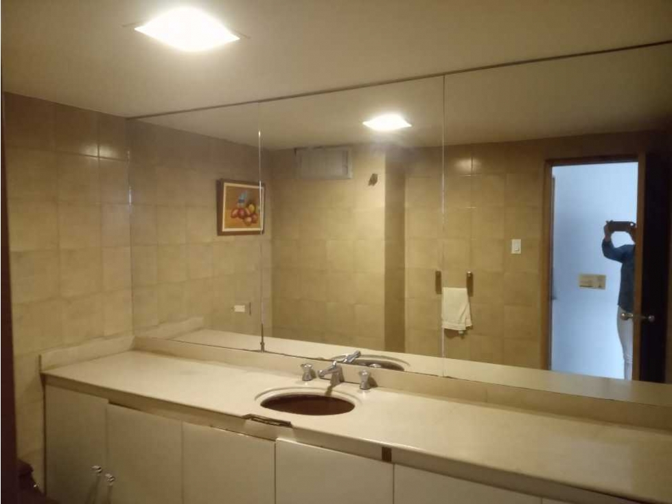 VENDO APARTAMENTO PARA REMODELAR EM ALTO PRADO