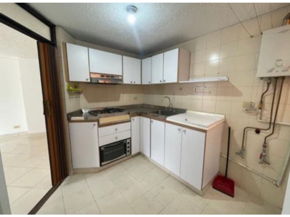 Vendo apartamento para remodelar Cedro Golf Bogota