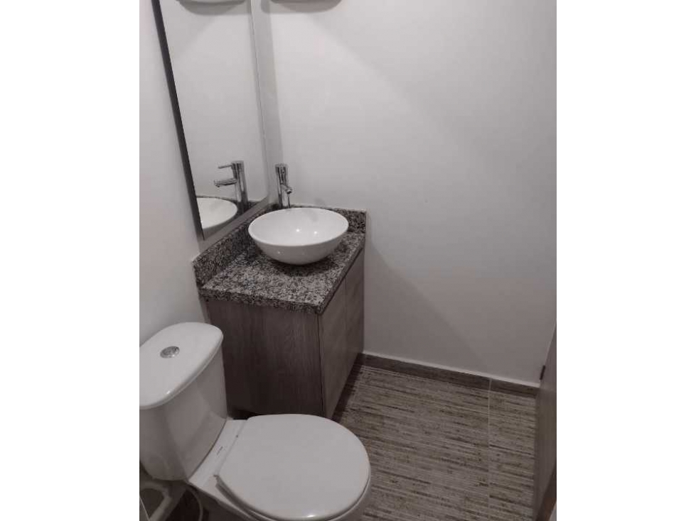 Vendo Apartamento primer piso Alameda del Río - BQ