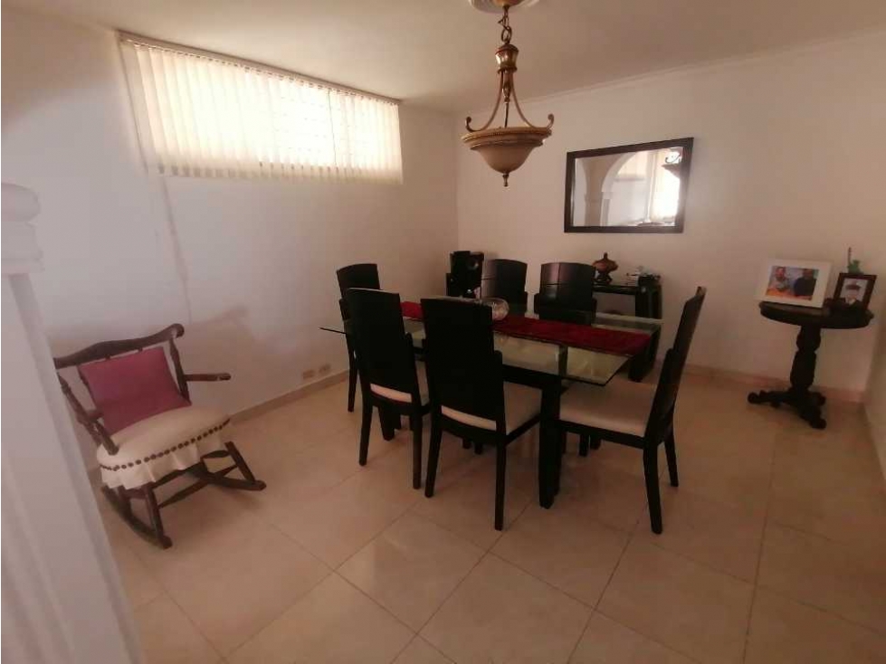 VENDO APARTAMENTO PRIMER PISO NOGALES