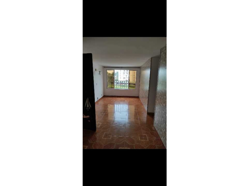 VENDO APARTAMENTO REMODELADO EN METROPOLITANO