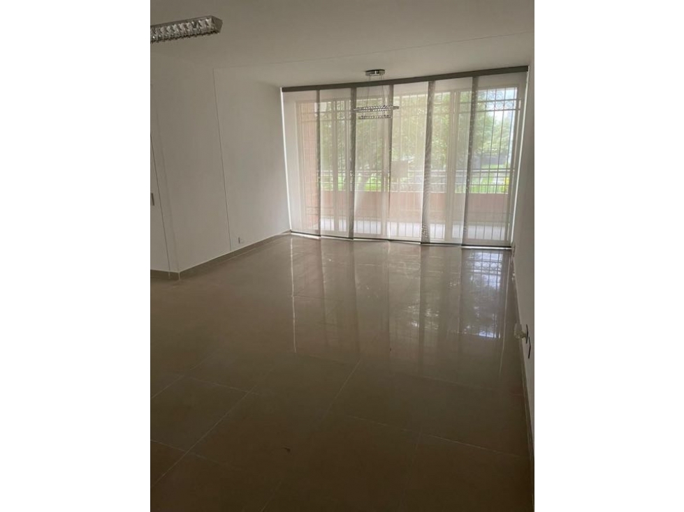 VENDO APARTAMENTO REMODELADO EN EL SUR DE CALI (HACIENDA2)