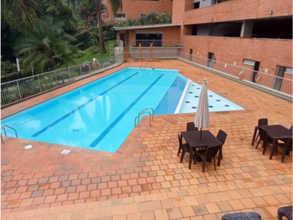 Vendo apartamento sector envigado sector esmeraldal