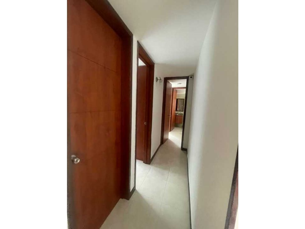 VENDO APARTAMENTO SU CALI, PRADOS DEL LIMONAR. D