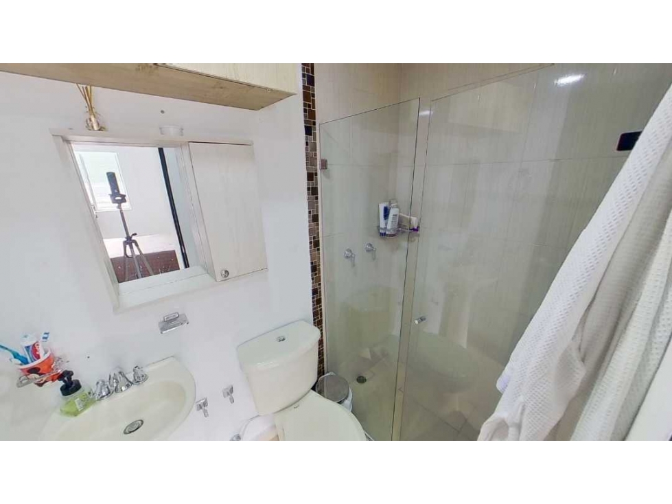 VENDO APARTAMENTO VIA LAS PALMAS SECTOR LA ASOMADERA