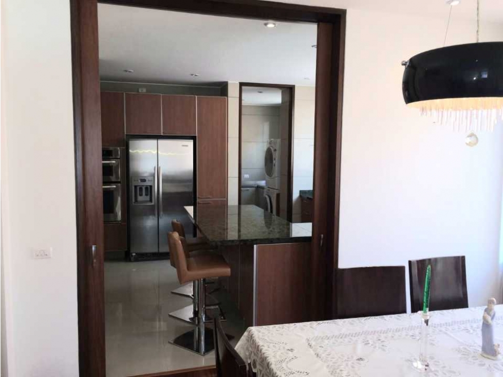 Vendo Apto. 220 m2 Chicó Reservado un sólo Nivel exterior sin balcón