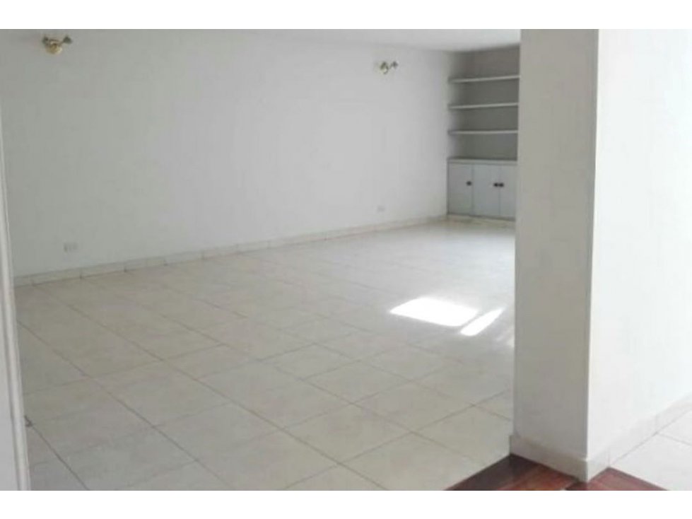 Vendo amplio apto Ibagué Tolima, centro,197 m2, 3 alcobas, 2 baños