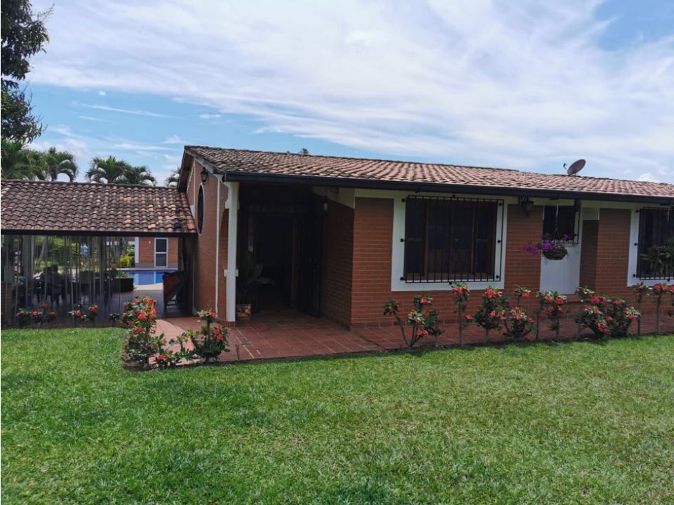 Vendo casa campestre Pereira vía Alcala