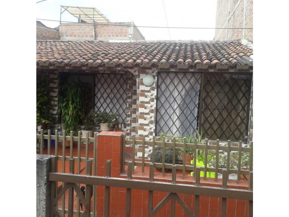 Vendo casa en el norte de cali barrio floralia