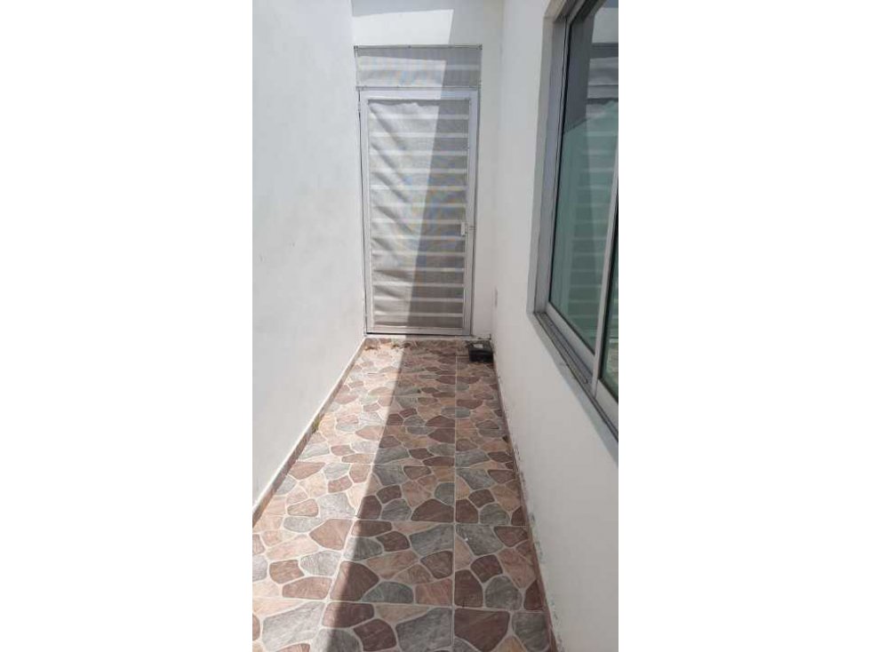 Vendo casa en el poblado