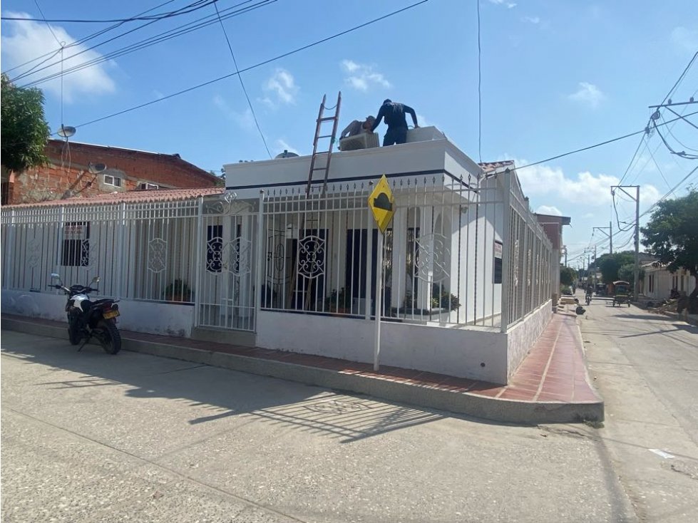 VENDO CASA ESQUINERA - SABANAGRANDE