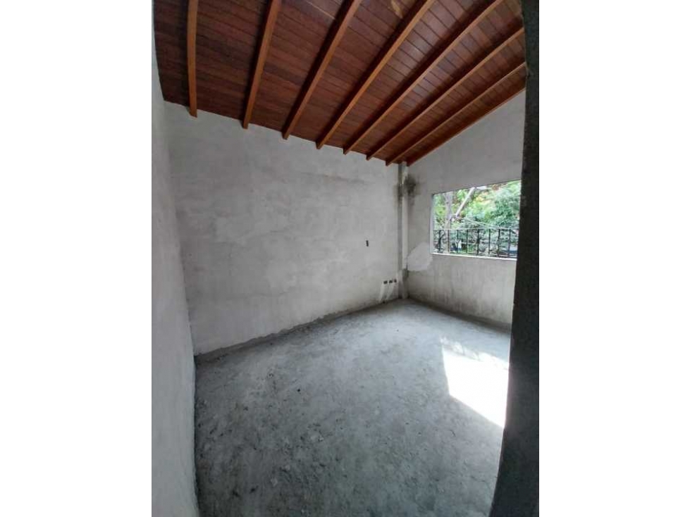 VENDO CASA LOTE  UNIFAMILIAR EN CABAÑAS BELLO