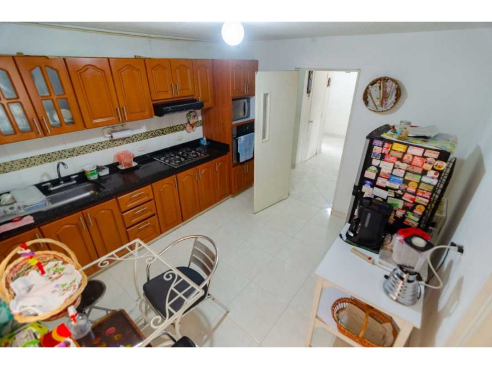 VENDO CASA PARA REMODELAR NIZA, CÓRDOBA