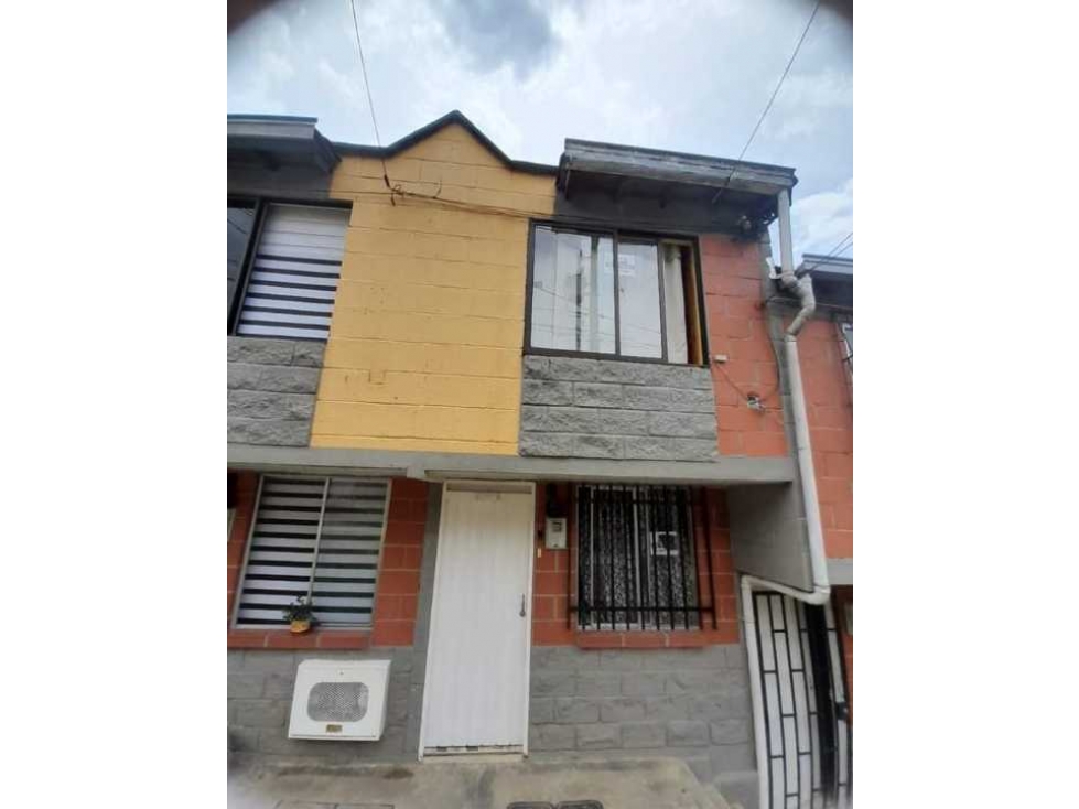 VENDO CASA UNIFAMILIAR SAN ANTONIO DE PRADO PARTE BAJA