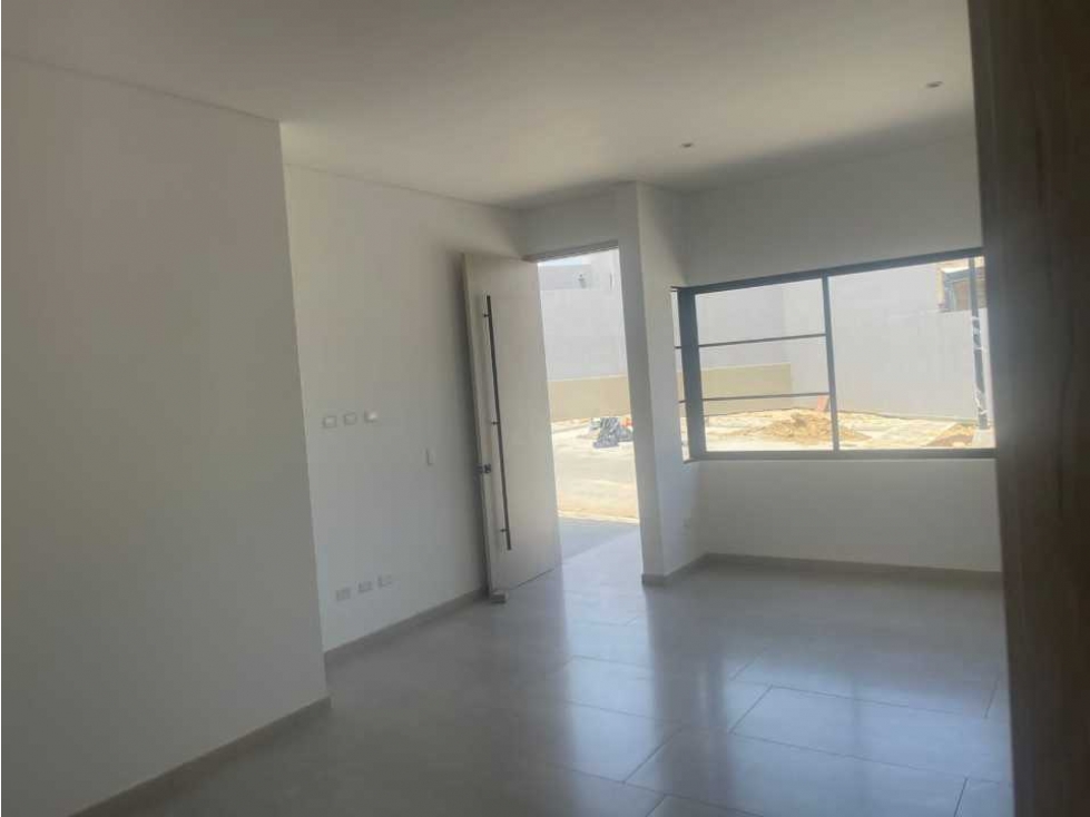 Vendo espectacular casa de un nivel para estrenar