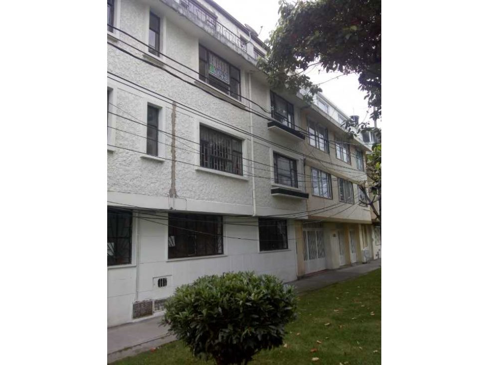 VENDO EXCELENTE APARTAMENTO REMODELADO