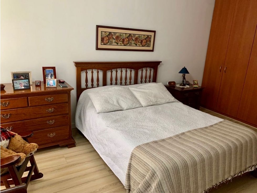 VENDO HERMOSO APARTAMENTO EN GRATAMIRA