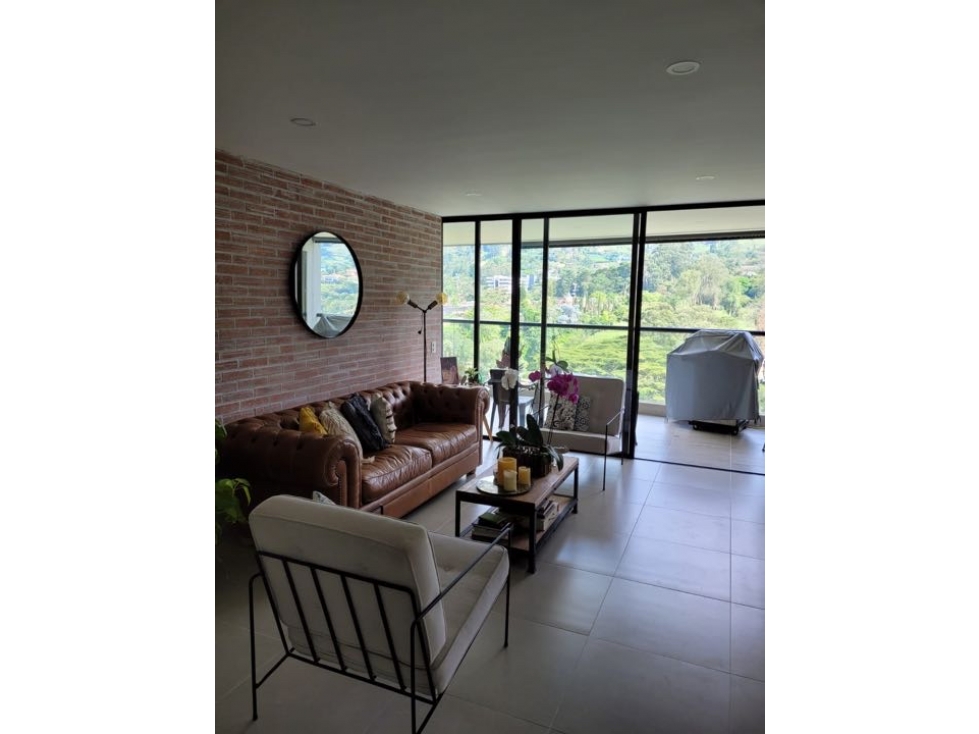 VENDO HERMOSO APARTAMENTO LOMA LAS BRUJAS