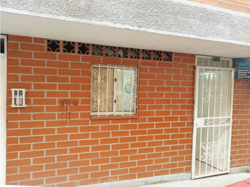 VENDO LOCAL COMERCIAL EN ZONA CENTRO ENVIGADO