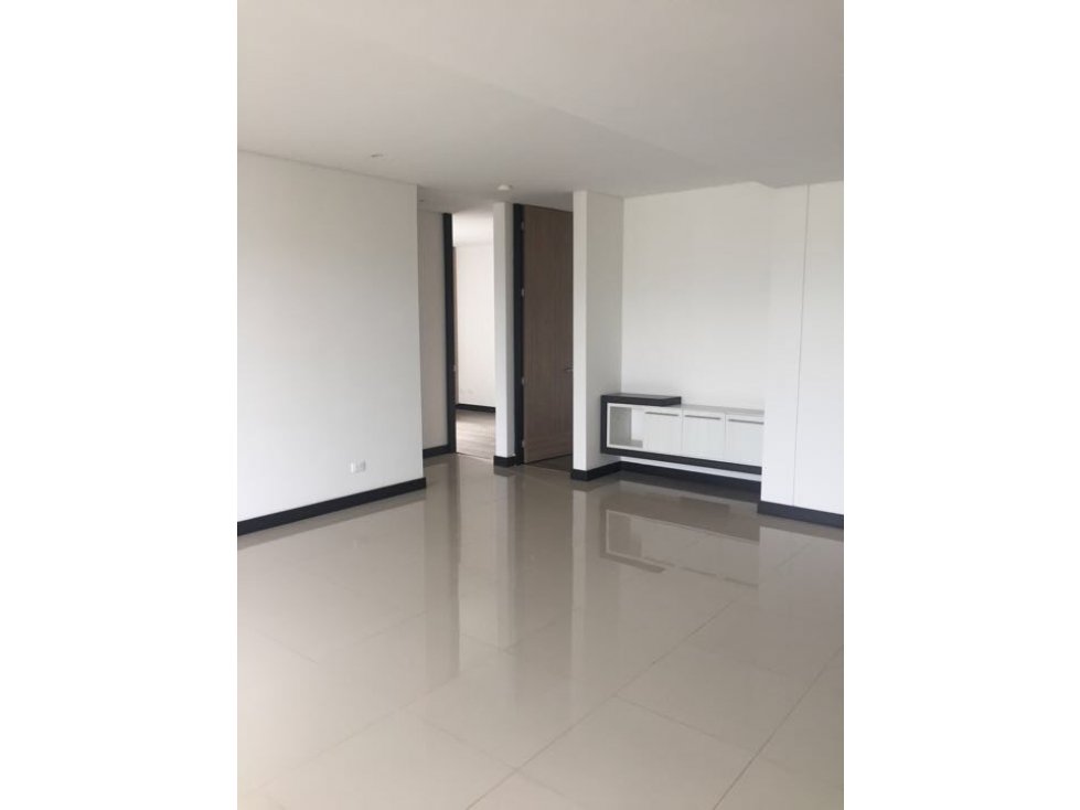 Vendo lujoso Apartamento en Alamos Pereira