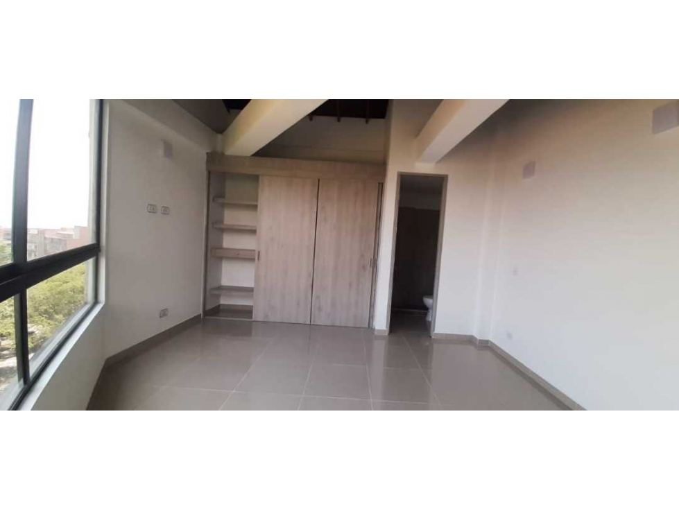 VENDO PENTHOUSE PARA ESTRENAR  EN LA ALMERIA SOBRE LA 35