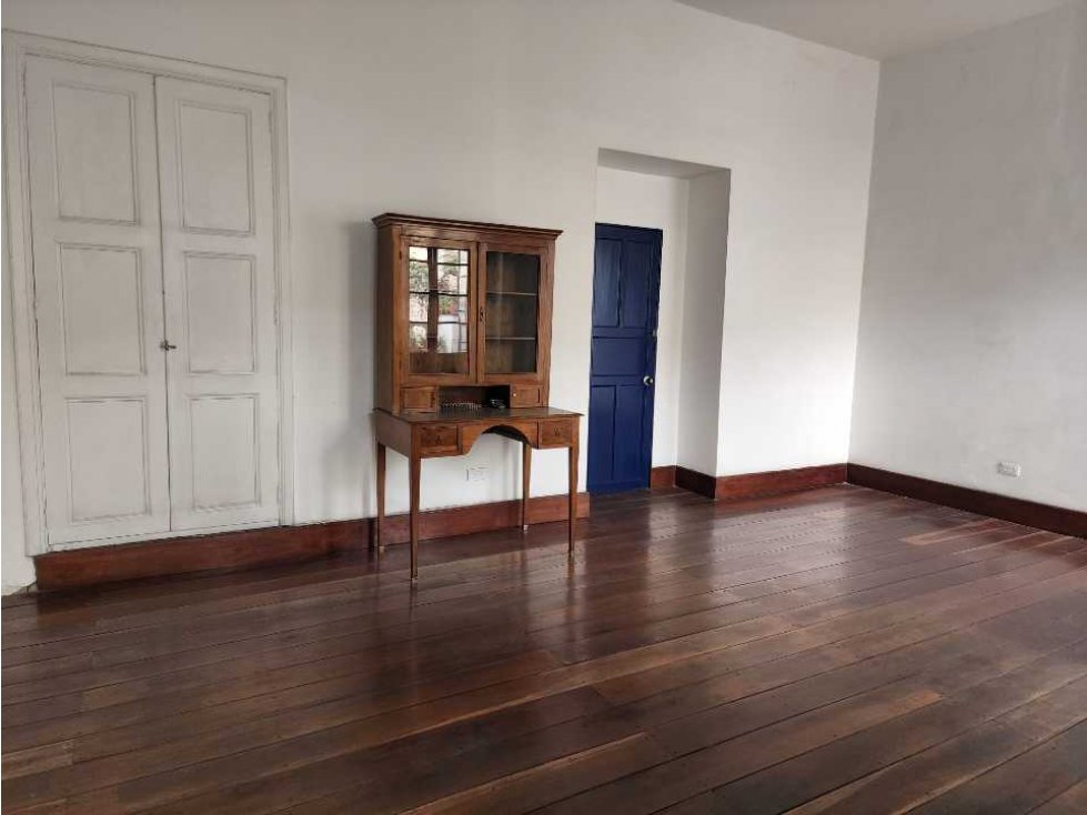 VENTA CASA 784m2 9H/7B/1G ZONA CENTRO LA CANDELARIA MH