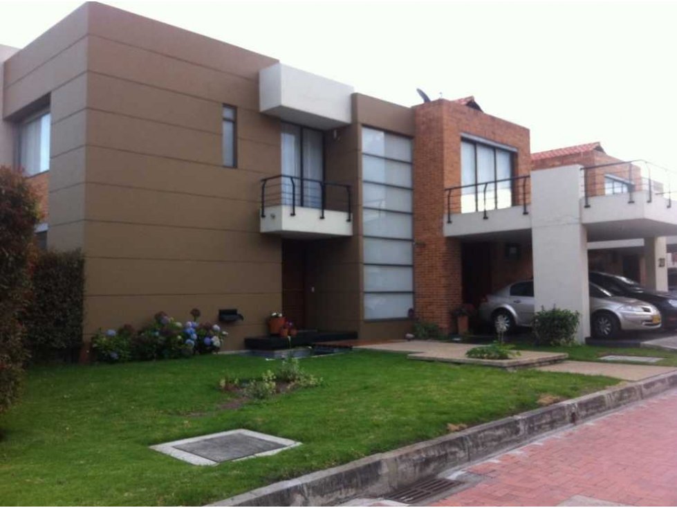 Venta casa campestre Chía  Santa Mónica 290m²