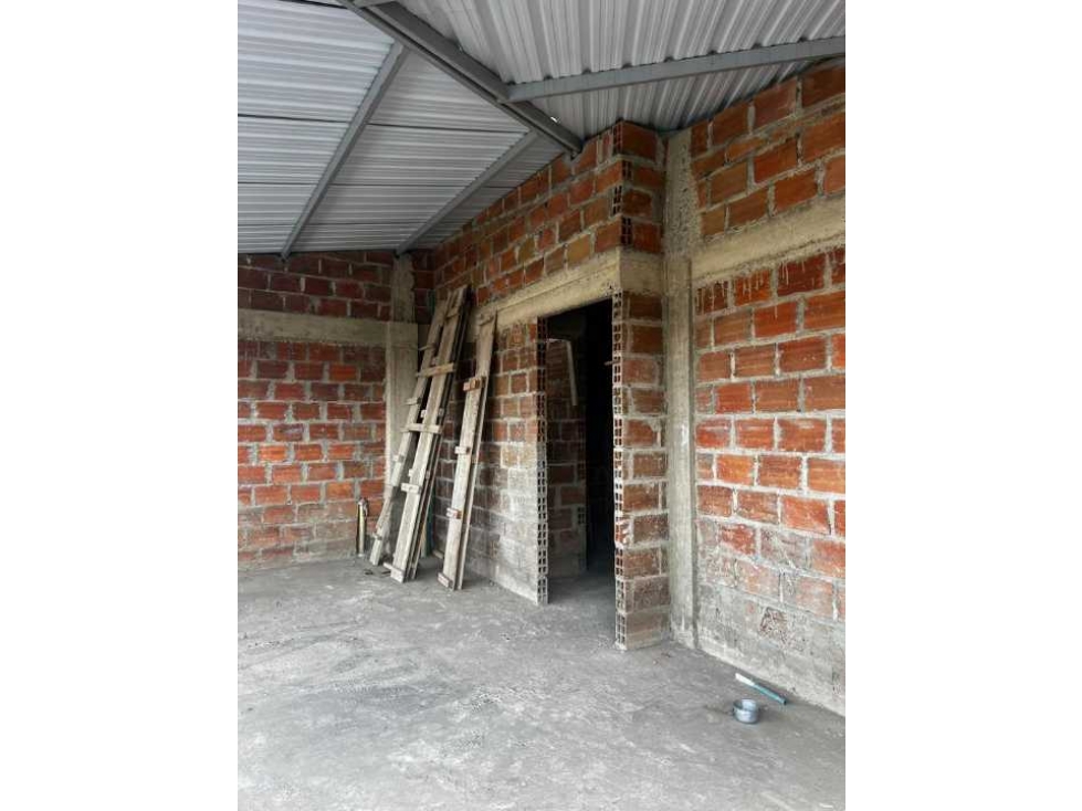 VENTA CASA ESQUINERA EN OBRA GRIS SAAVEDRA GALINDO-SUR ORIEN CALI(MBM)