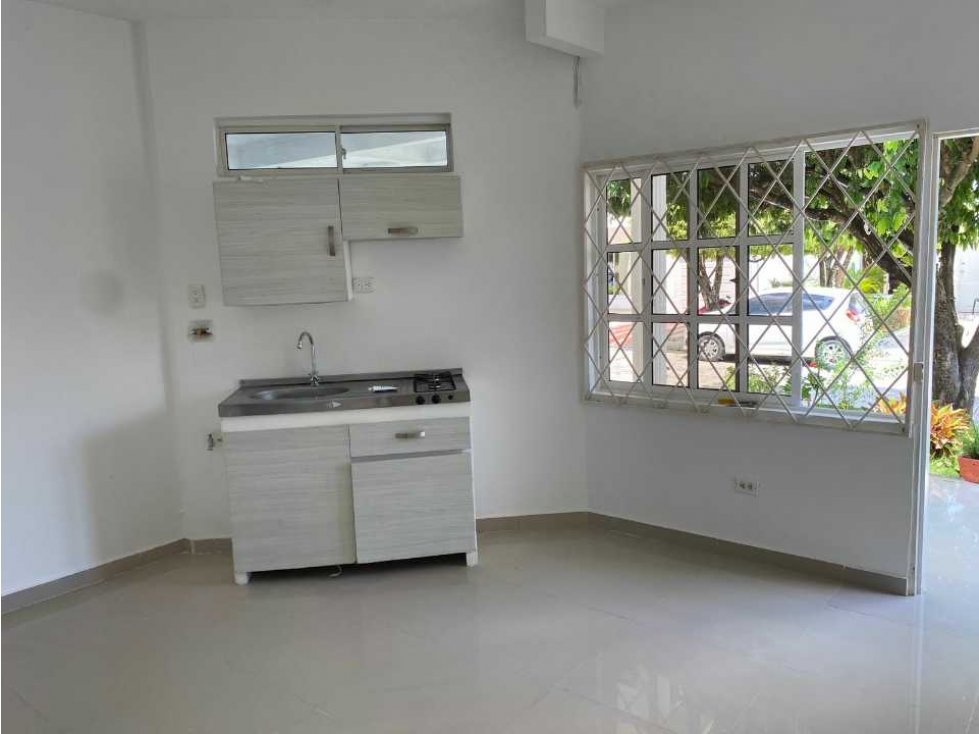 Venta Casa más dos Apartaestudio en la Castellana, Monteria