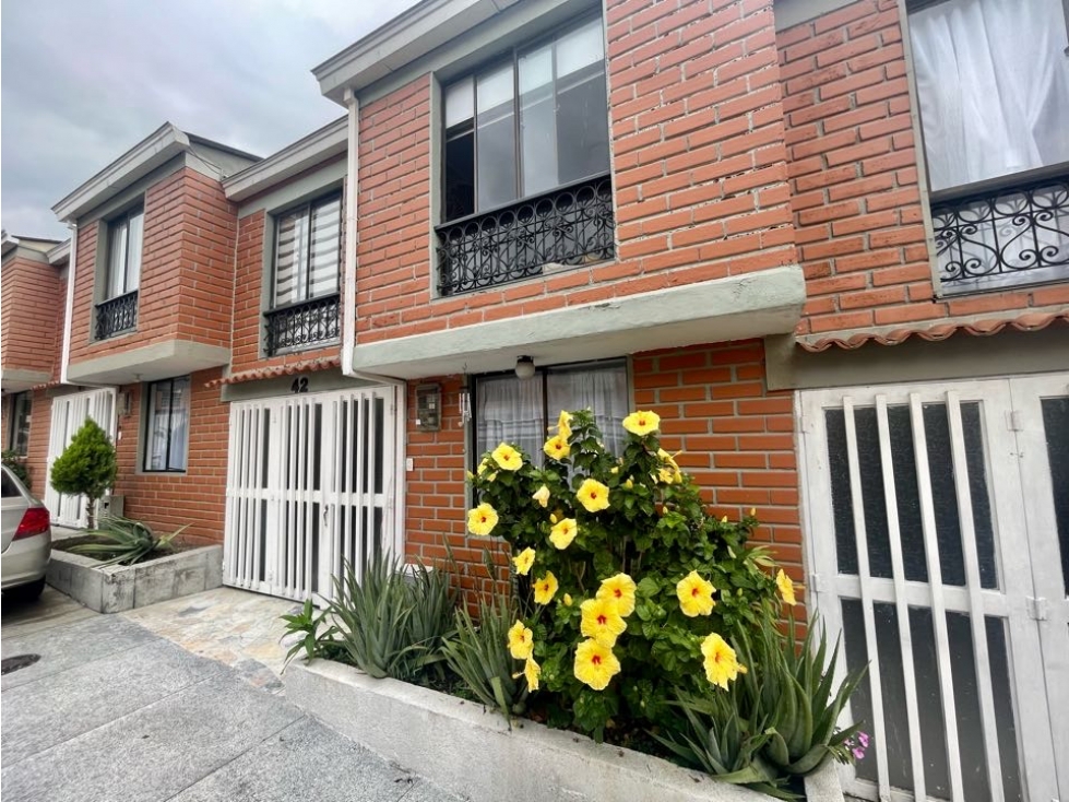 VENTA CASA REMODELADA CONJUNTO CERRADO EN BELMONTE PEREIRA