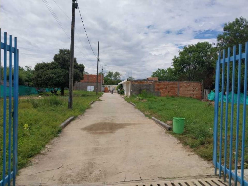 VENTA DE 4 LOTES CADA UNO 35. MILLOMES EN EL BARRIO ESPERANZA NORTE