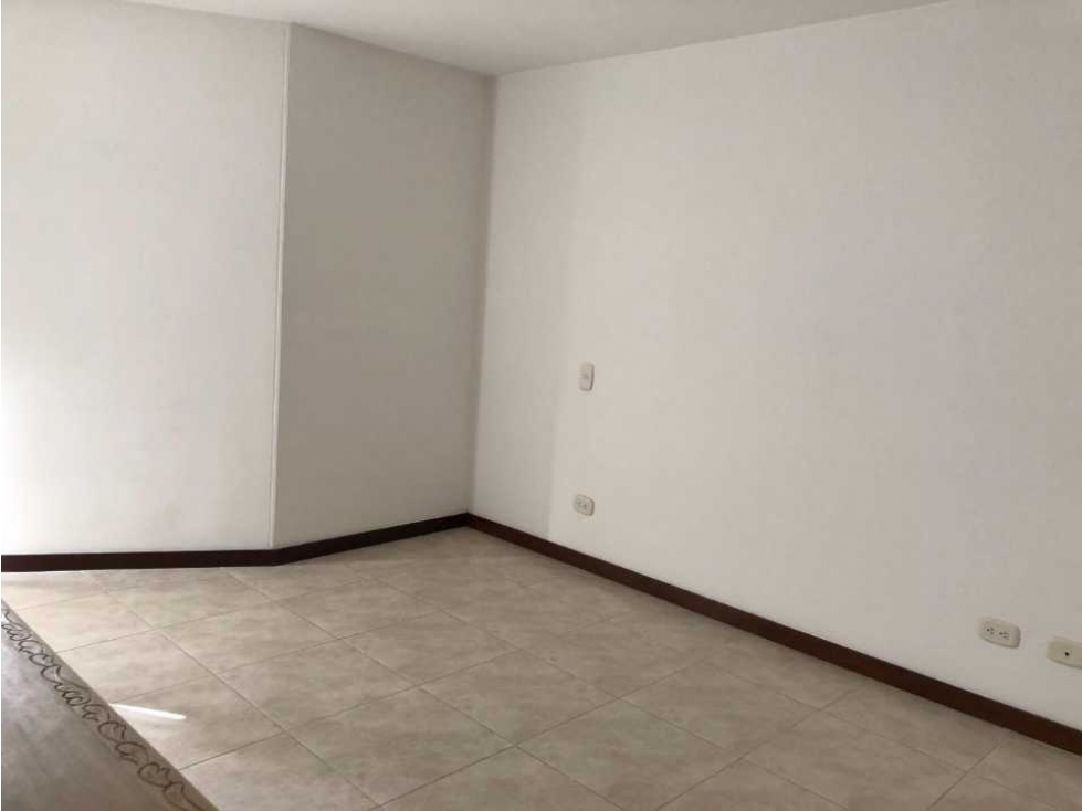 VENTA DE APARTAMENTO ALTO DE LAS FLORES ENVIGADO