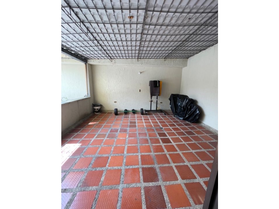 VENTA DE APARTAMENTO B/CAMBULOS, 2 PISO CON ASCENSOR.CALI-SUR CENTRAL