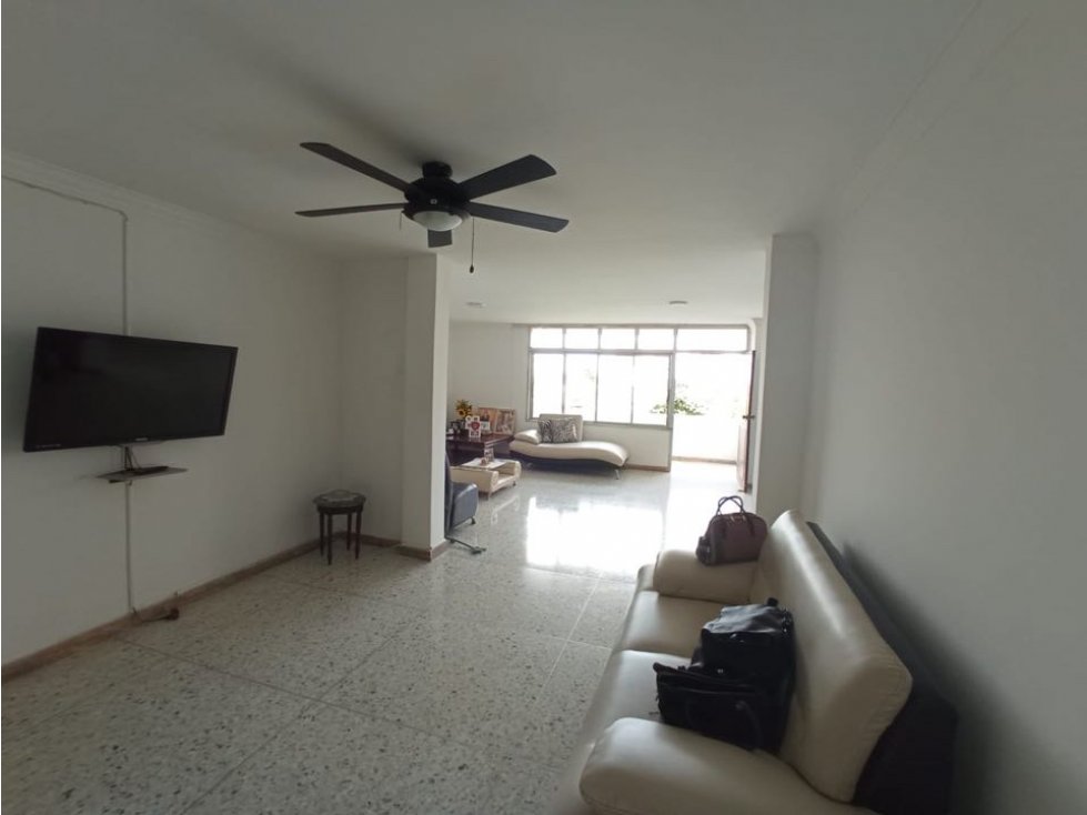 VENTA DE APARTAMENTO EN EL GOLF