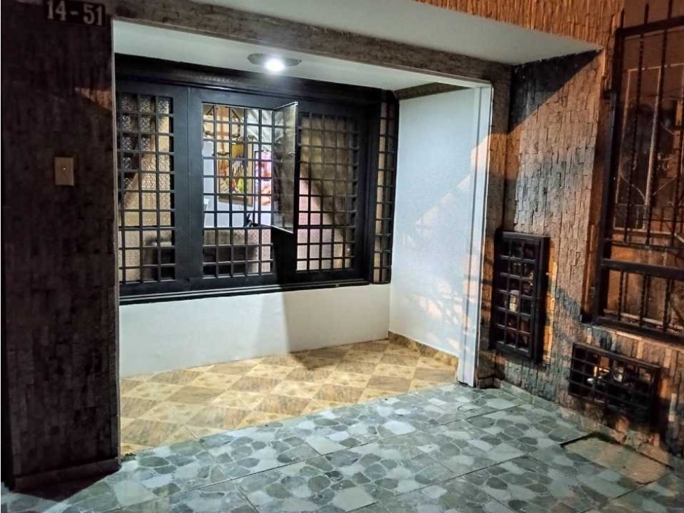 Venta  Casa Bifamiliar  Barrio Selva Sur de Cali