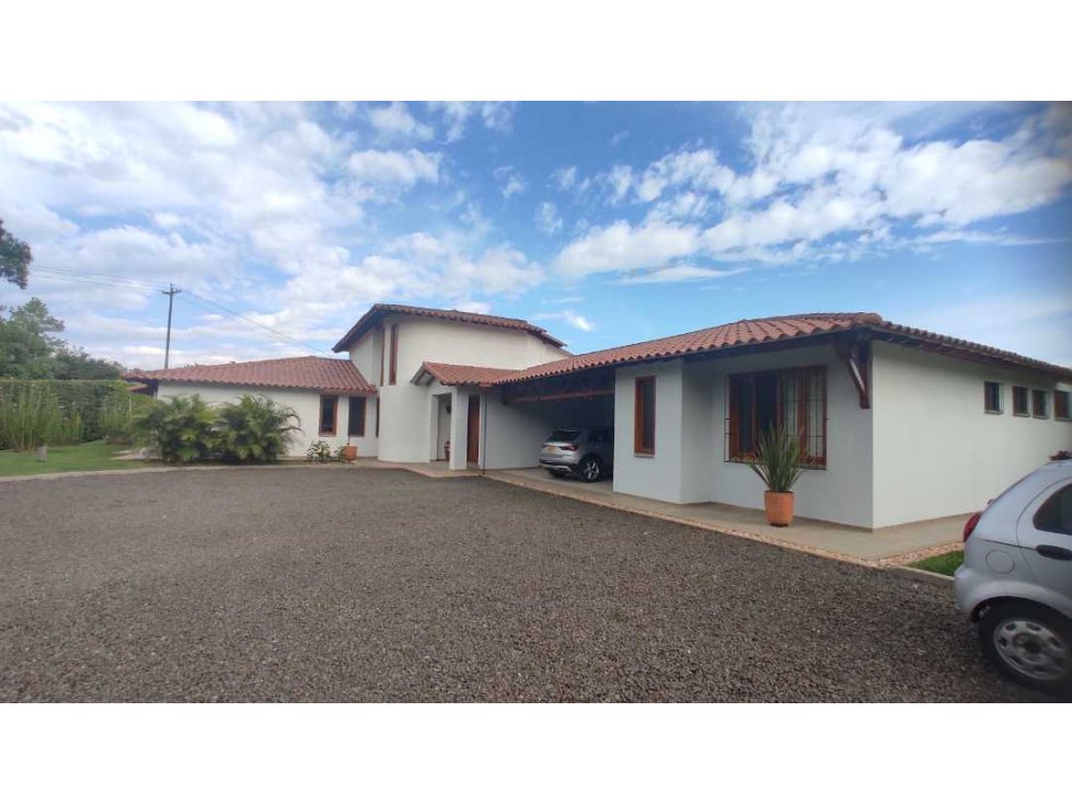 VENTA CASA CAMPESTRE, CERRITOS, PEREIRA, TUVIVIENDA EN COLOMBIA.