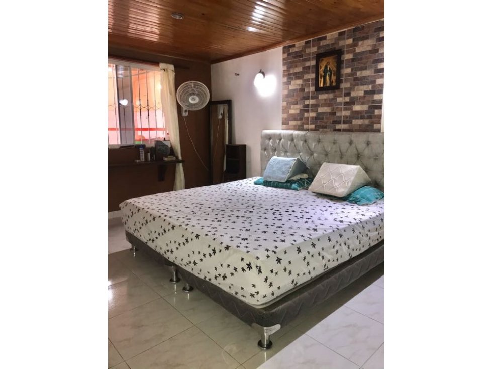 Venta de casa en barrio Campo Alegre, Montería