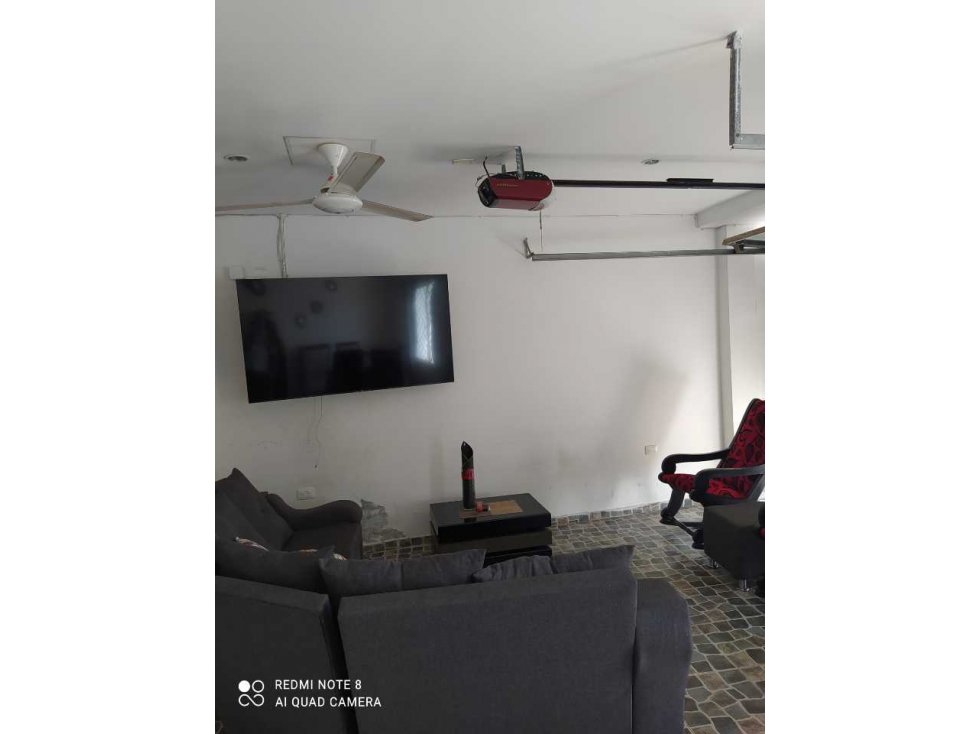 Venta de casa en barrio lacharme, Monteria