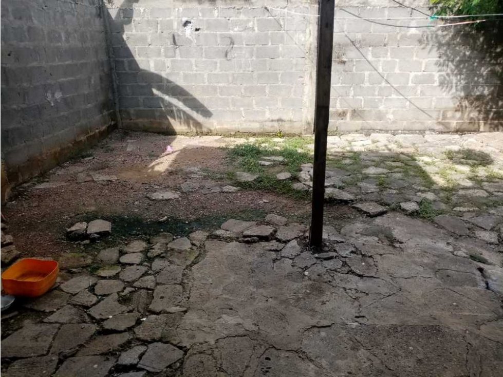 VENTA DE CASA EN EL BARRIO LOS ROBLES, MONTERIA