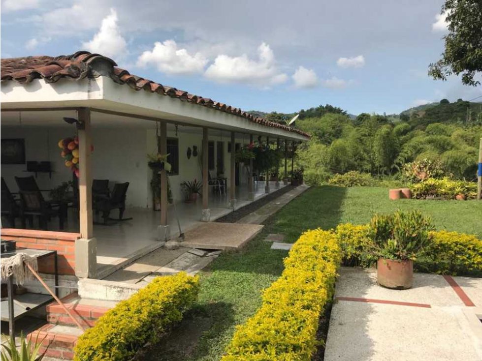 Venta de finca  cafetera en combia pereira