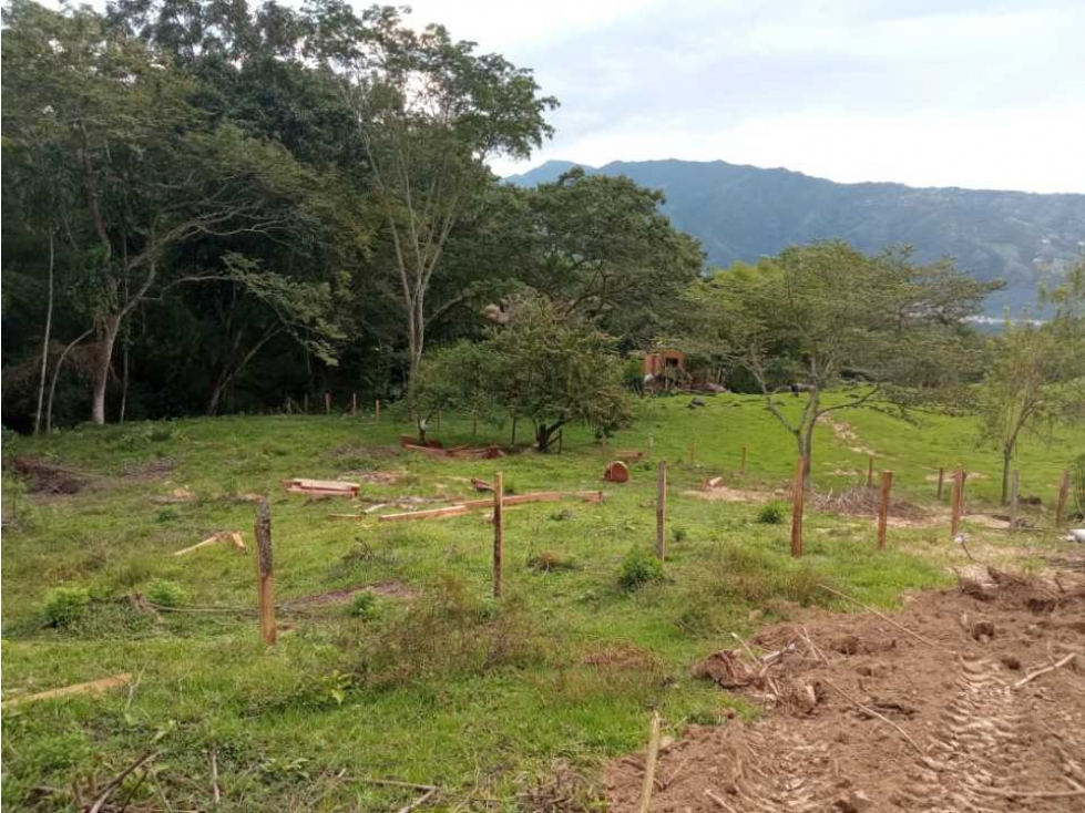 VENTA DE LOTE EN SAN JERÓNIMO VEREDA LLANO ARRIBA