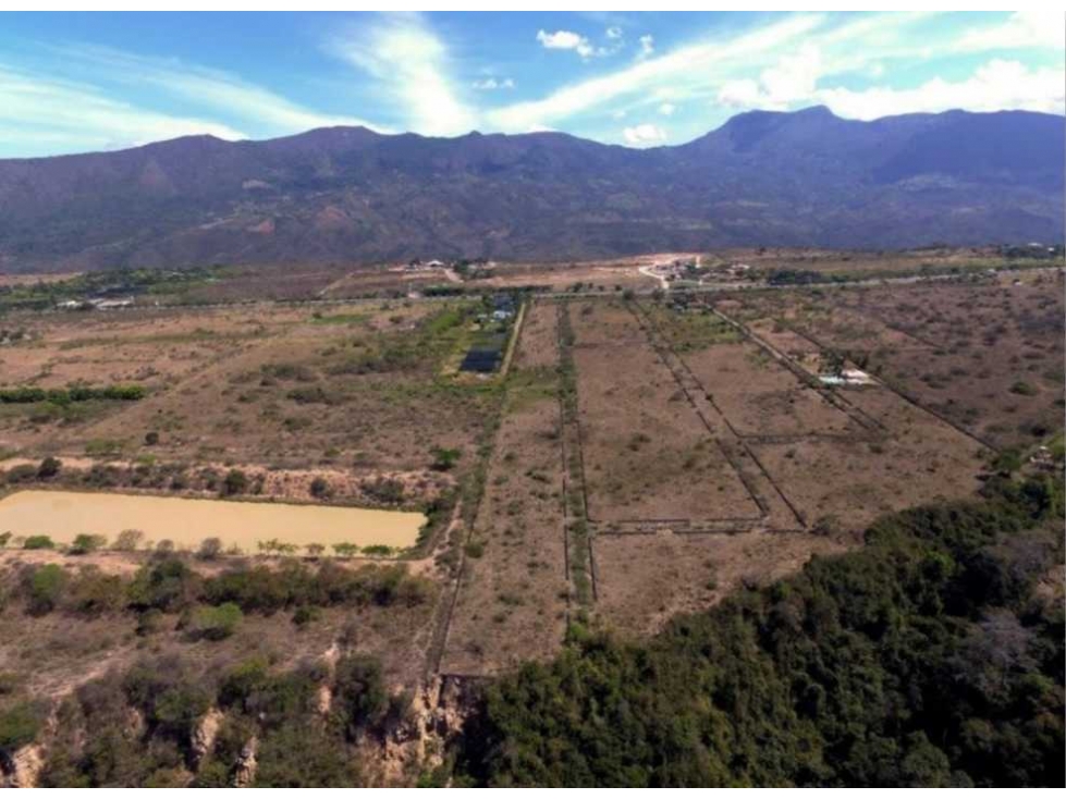 VENTA DE TERRENO EN CHINAUTA DE 9 HECTAREAS