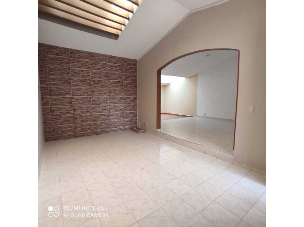 VENTA HERMOSA CASA EN LAS QUINTAS DE DON SIMON SUR DE CALI(MBM)