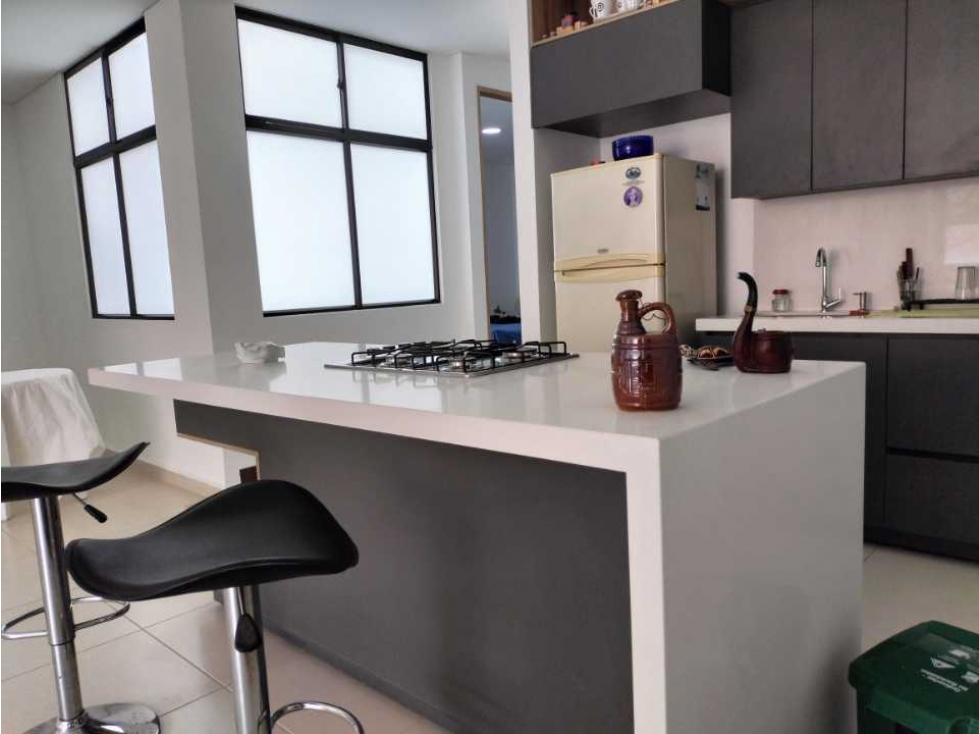 VENTA HERMOSO APTO EN ENVIGADO/ SECTOR BARRIO MESA EN  EDIFICIO