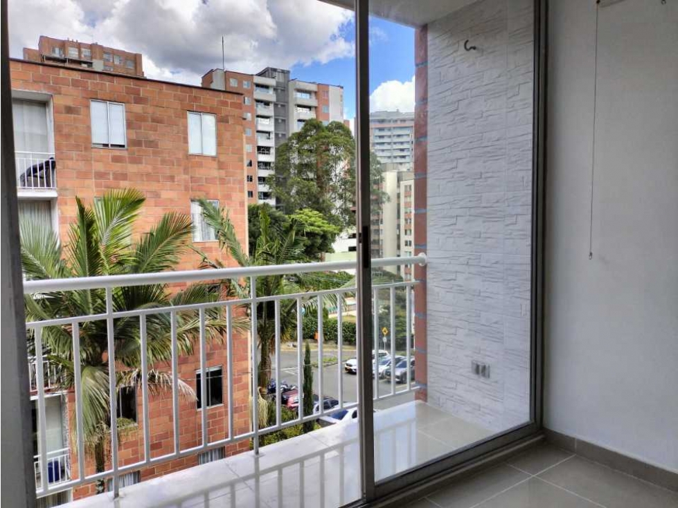 VENTA HERMOSO APTO EN ENVIGADO/ LAS COMETAS UNIDAD ABIERTA